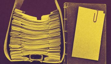Illustration conceptuelle : dossier de passation incomplet et registre de référence conservé